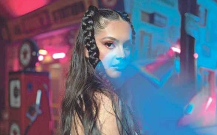La artista Nawi, cuya música en enmarca en el género urbano fusión del reggaeton, mezclado con trap, dancehall y R&B
