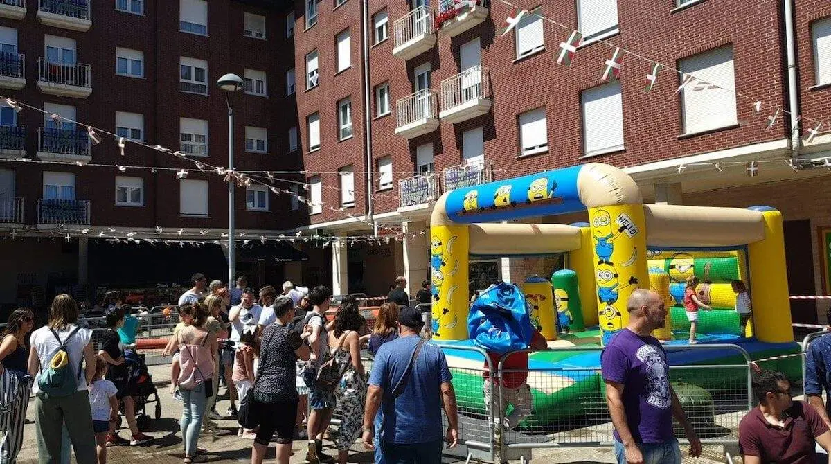 Parque infantil en las fiestas de Las Carreras