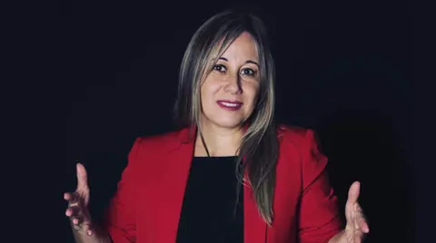 La escritora Mónica Mendoza