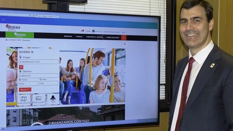 Miguel Ángel Gómez, Diputado Foral de Transporte