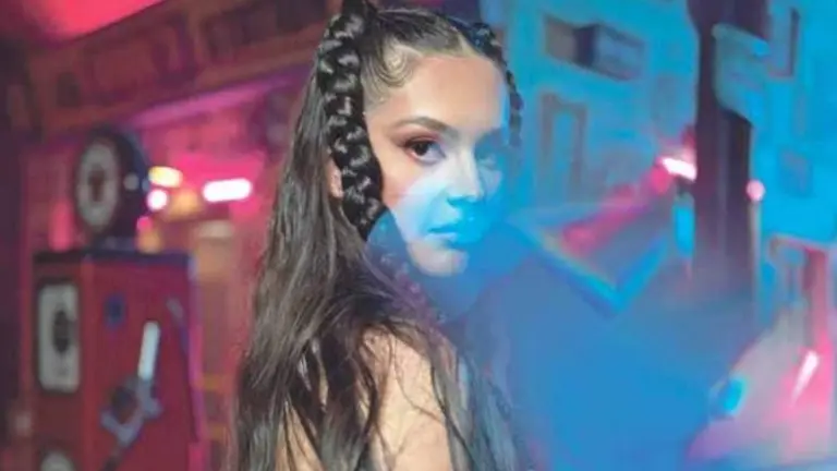 La artista Nawi, cuya música en enmarca en el género urbano fusión del reggaeton, mezclado con trap, dancehall y R&B